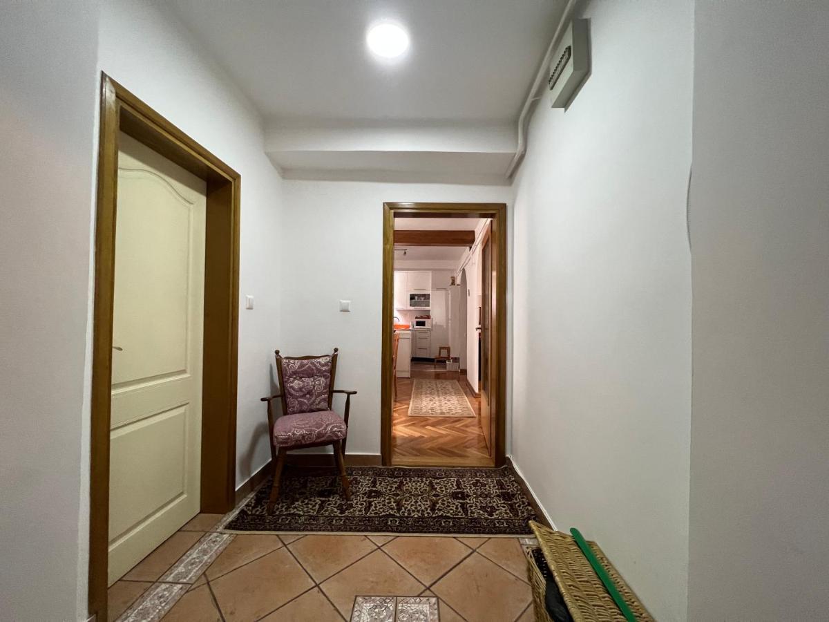 Djana Apartment ซาราเยโว ภายนอก รูปภาพ