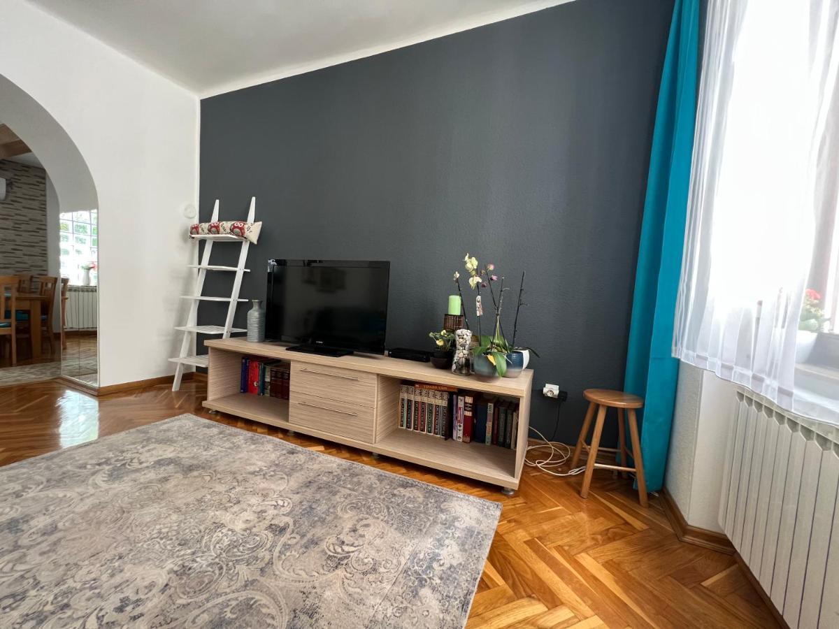 Djana Apartment ซาราเยโว ภายนอก รูปภาพ