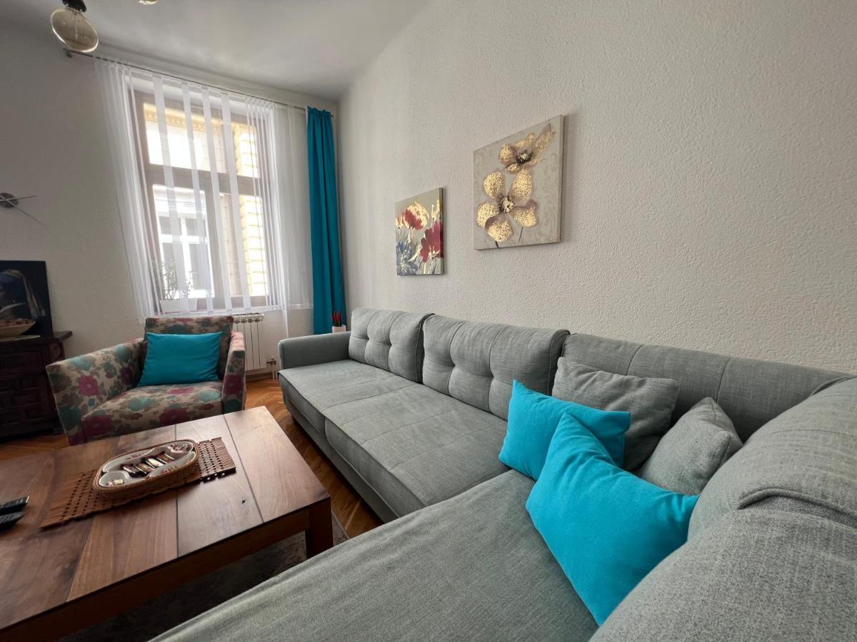 Djana Apartment ซาราเยโว ภายนอก รูปภาพ