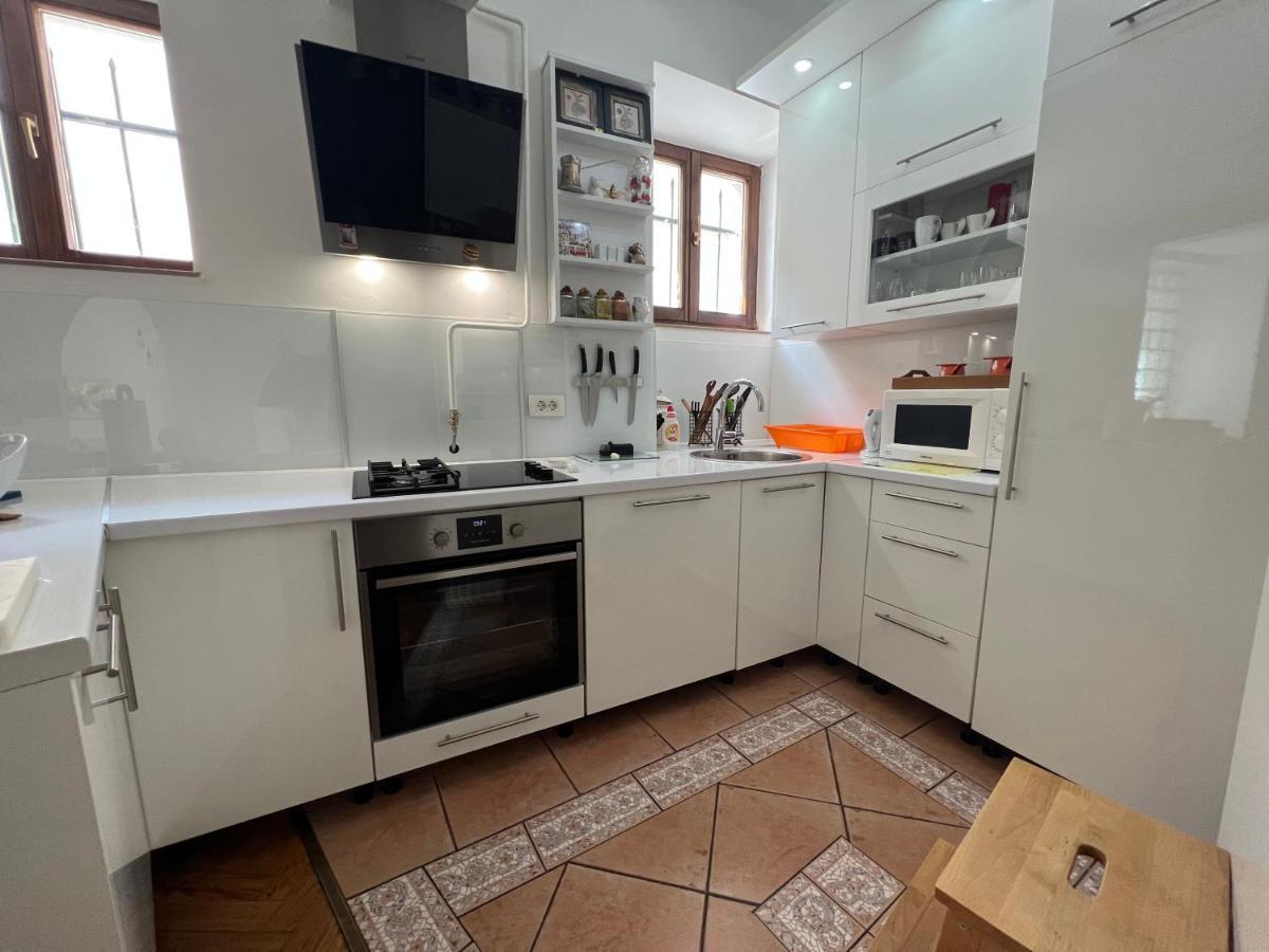 Djana Apartment ซาราเยโว ภายนอก รูปภาพ