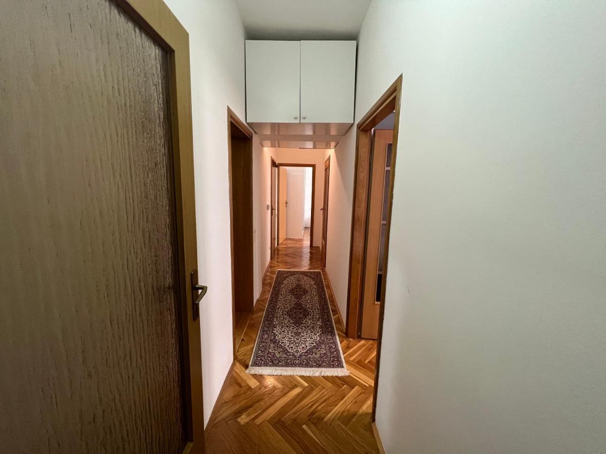 Djana Apartment ซาราเยโว ภายนอก รูปภาพ